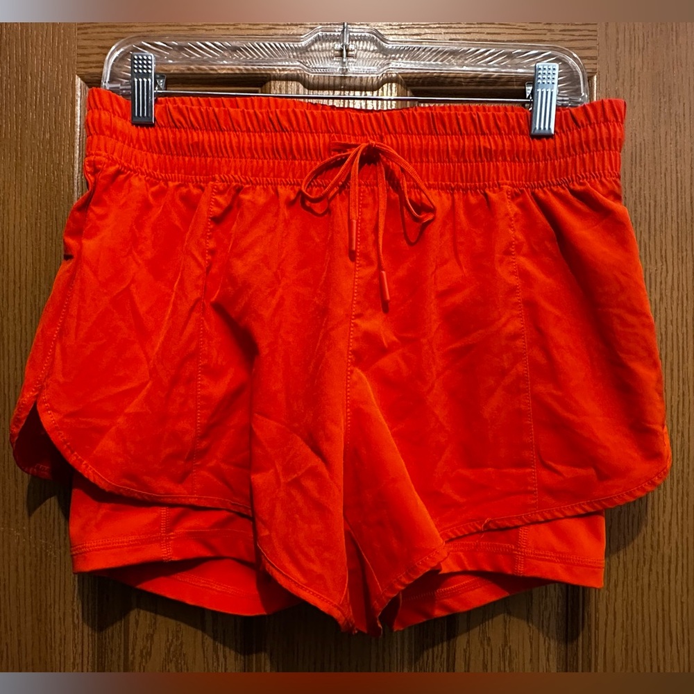 90 DEGREE Orange Shorts - Size Medium - excellent condition